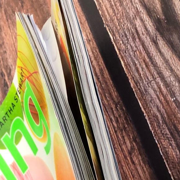 MARTHA STEWART Living Magazines 4/2012 & May 2012 Easter Egg & Cupcakes - Picture 15 of 16